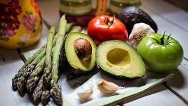 how to lose extra pounds with the 6 leaf diet